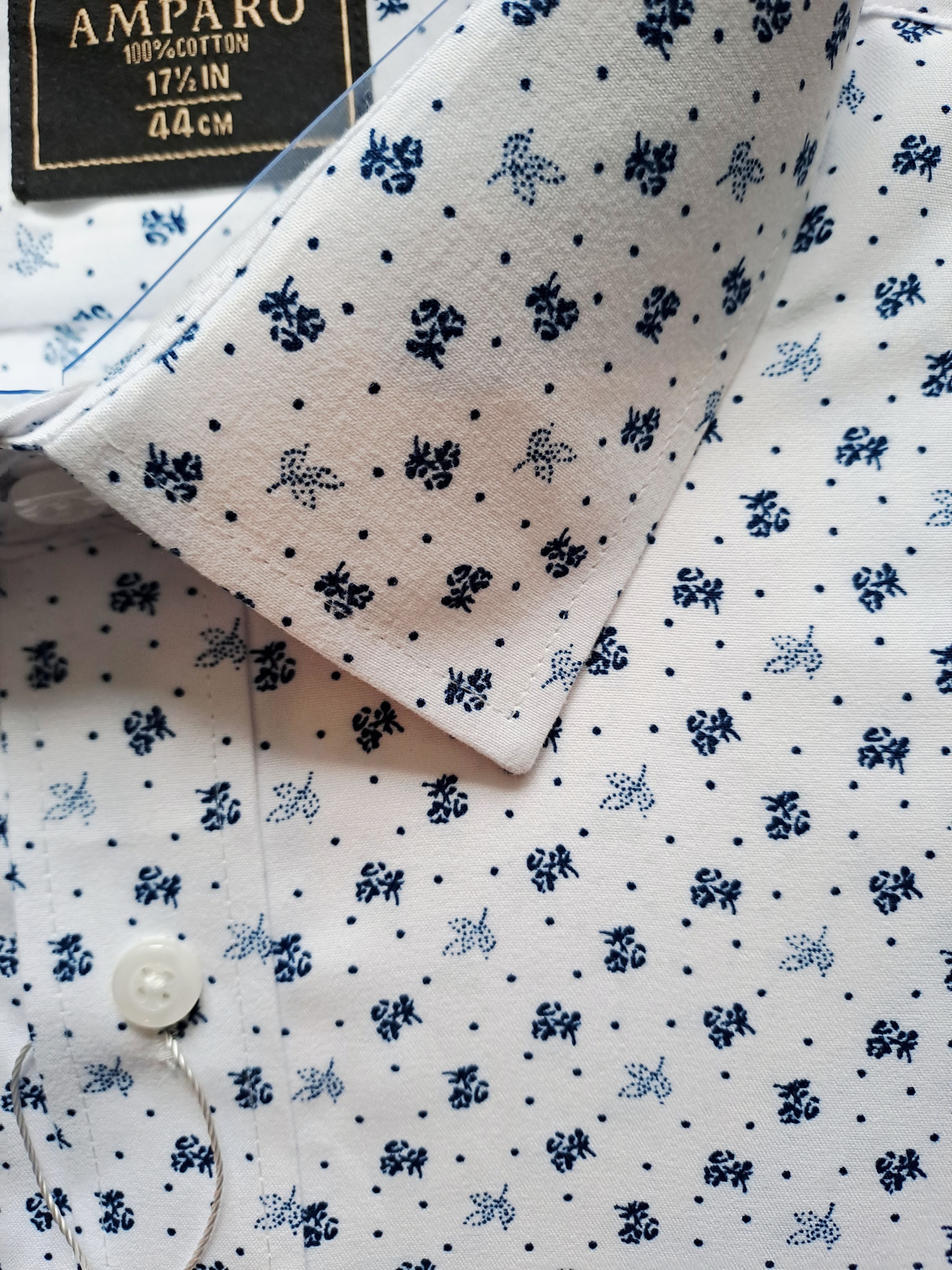 Amparo shirt met lange mouwen en blauwe bloemen, 100% katoen