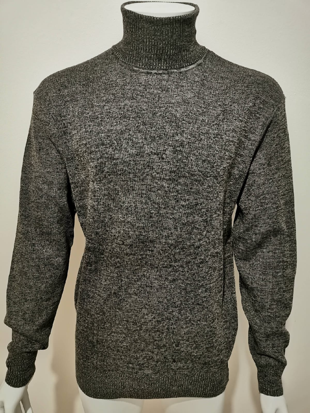 Pulls en cols montants gris foncé - Chemise Belgium
