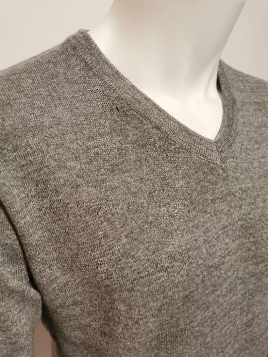Pulls Cols "V" Gris Clair - Chemise Belgium
